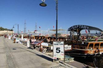 Стоимость морских прогулок для туристов