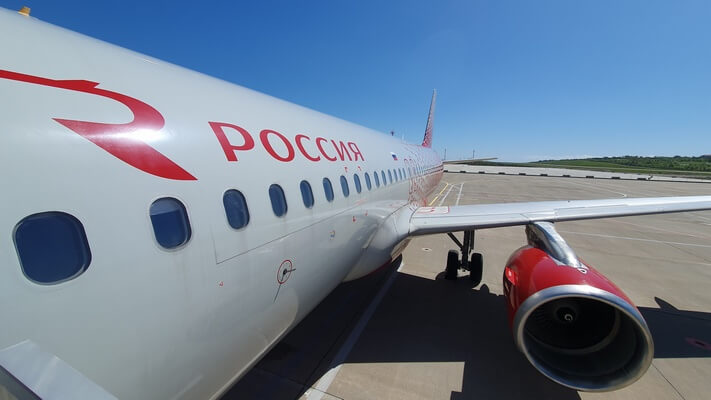 Самолет авиакомпании Россия